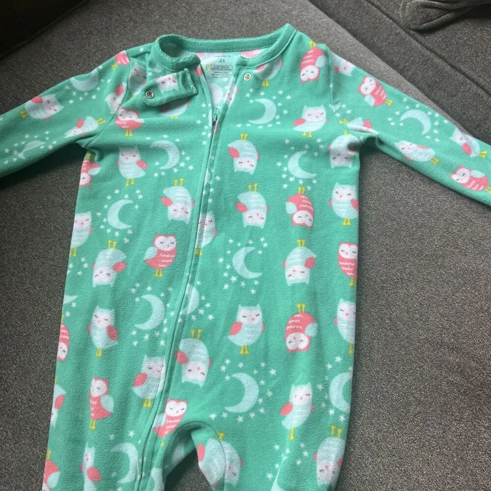 Carters 1-Piece ZipFooted pajamas‎ - Size 4T